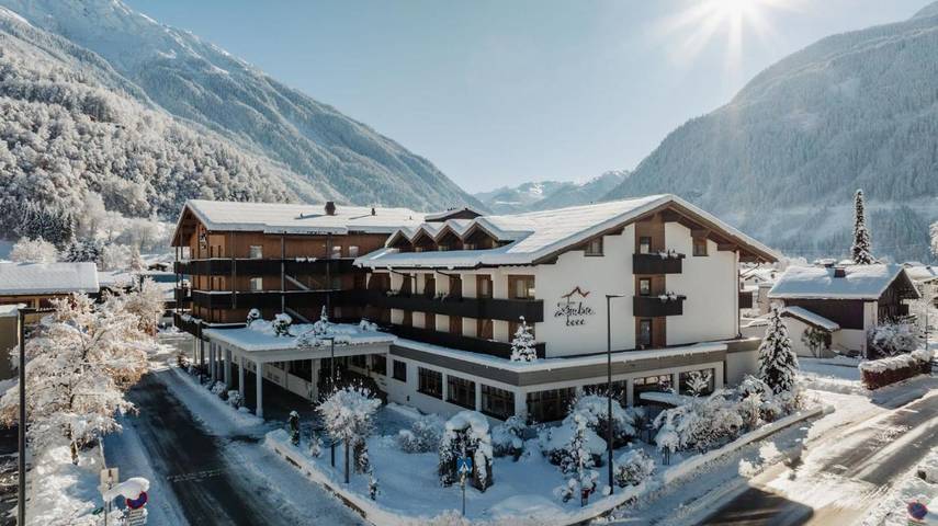 Hôtel pour 2 personnes, avec sauna ainsi que jardin et piscine