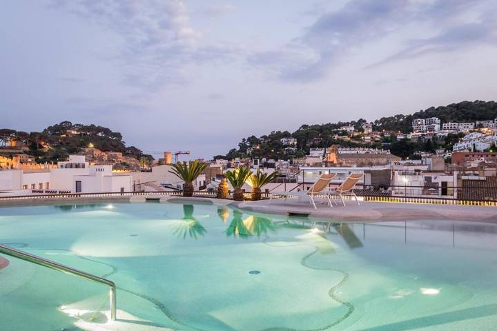 Hôtel pour 2 personnes, avec Balcon ainsi que Terrasse et Piscine