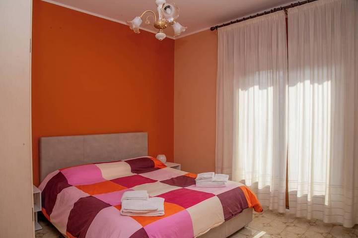 Apartamento entero, Montegrappa House - Large spaces, sleeps 5, fast Wi-Fi, private parking in Zafferana Etnea, Etna