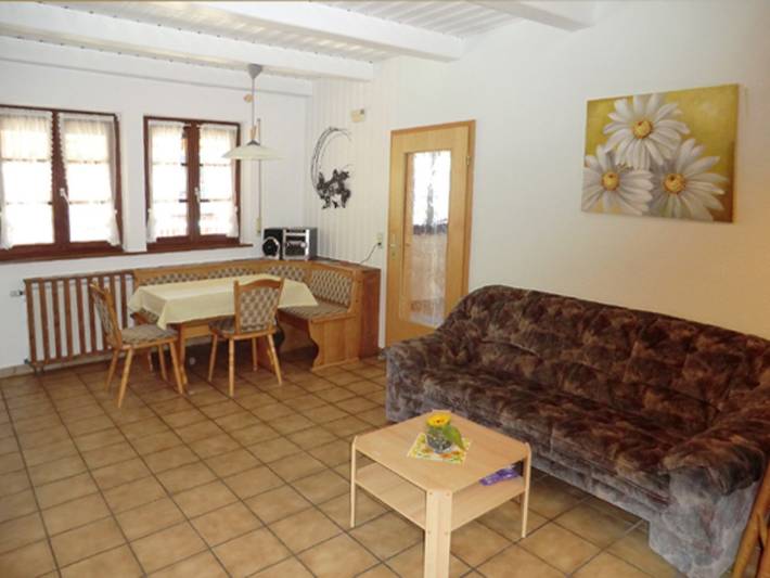 Ganze Wohnung, Ferienwohnung 'Nr 2' mit Gemeinschaftsterrasse, Gemeinschaftsgarten und Wi-Fi in Hausach, Mittlerer Schwarzwald