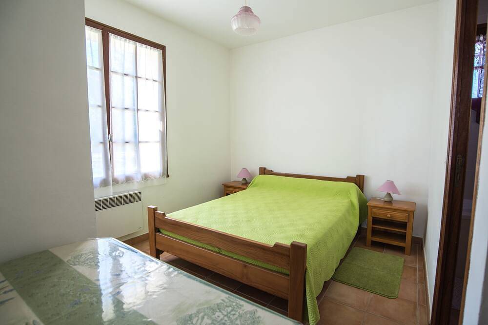 Entire apartment, Le Petit Galla, country apartment in Pertuis, Parc naturel régional du Luberon