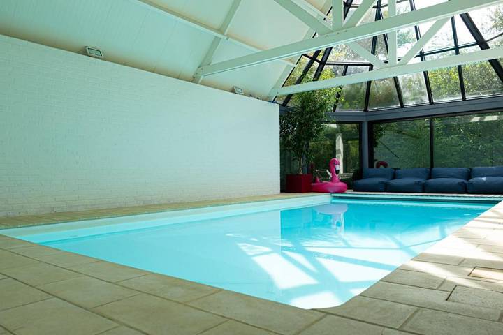 Location de vacances pour 10 personnes, avec vue sur le lac et piscine ainsi que vue et jardin, animaux acceptés à Marcq-en-Barœul - 3