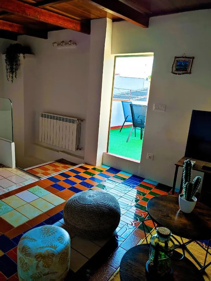 Apartamento de vacaciones para 6 personas, con vistas y jardín - 1