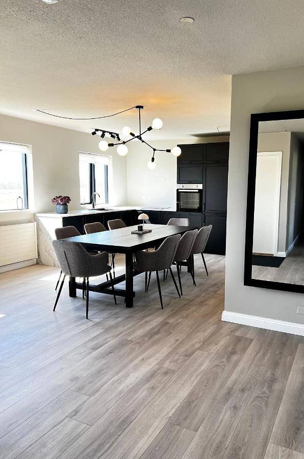 Apartament wakacyjny dla 9 osób, z widok i taras w Islandia