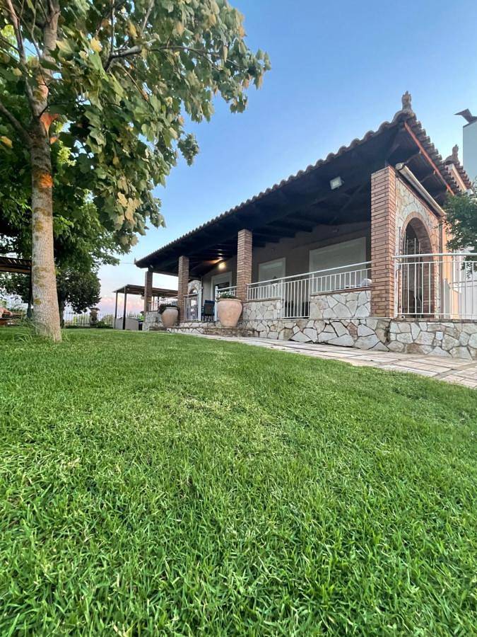 Ferienhaus für 6 Personen, mit Garten und Ausblick in Agios Ilias