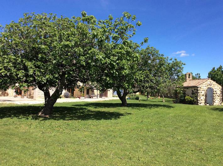 Chambre d’hôte pour 2 personnes, avec jardin et piscine