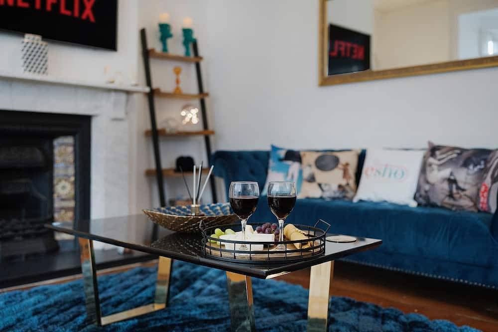 Huge house free parking Tv Wifi in Gloucester (UK), Gloucestershire