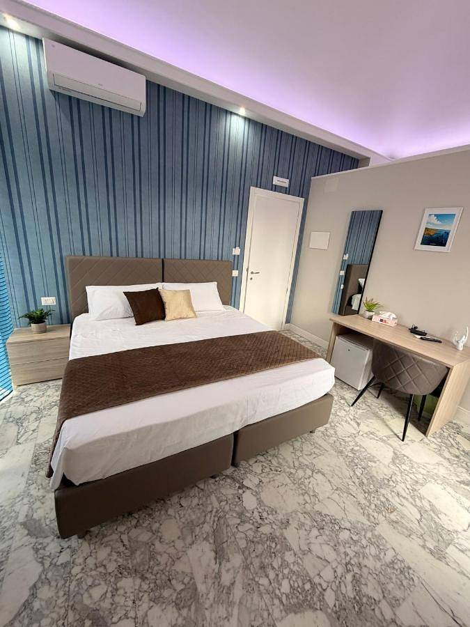 Location de vacances pour 3 personnes, avec Balcon ainsi que Terrasse et Vue à Adrano - 4