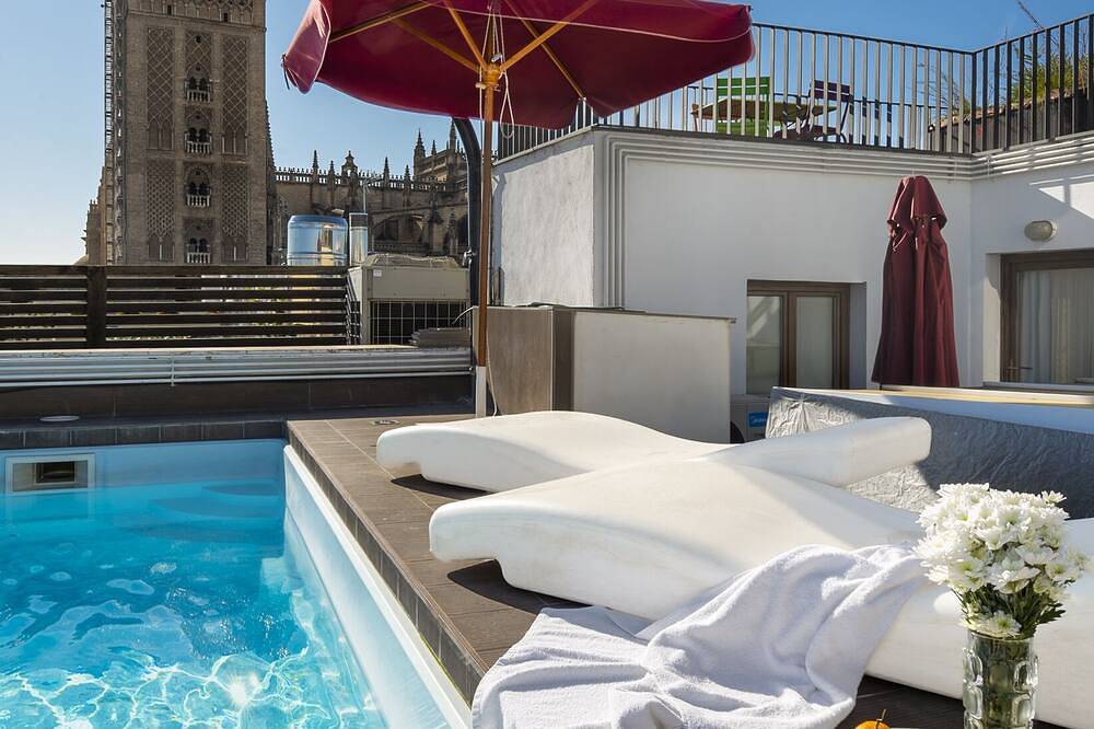 Ganze Wohnung, Wunderschöne Wohnung mit Pool und Blick auf die Kathedrale in Casco Antiguo, Sevilla