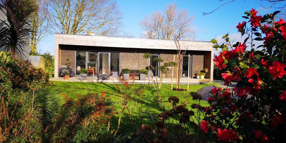 Location de vacances pour 6 personnes, avec jardin à Kermaria-Sulard