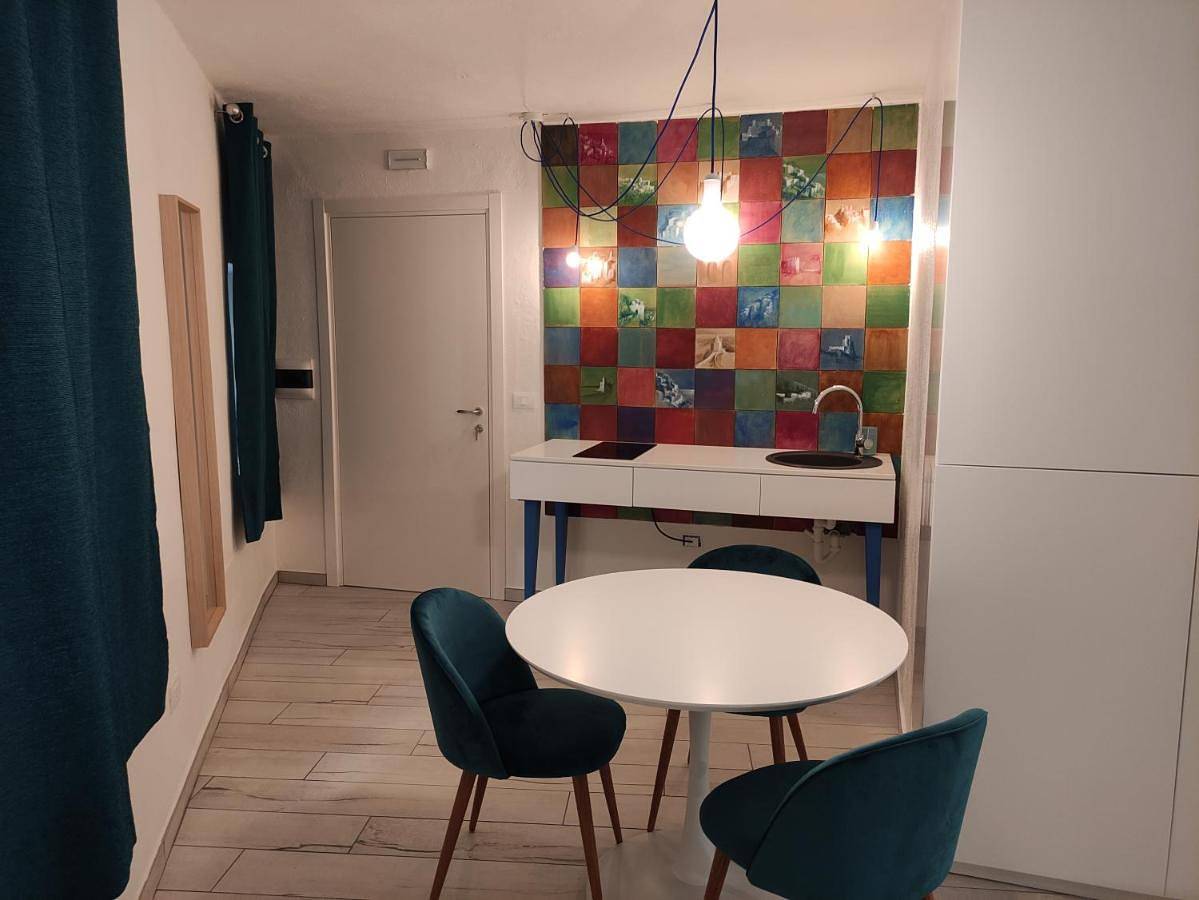 Ganze Wohnung, Studio with Terrace in Badolato, Catanzaro Provinz