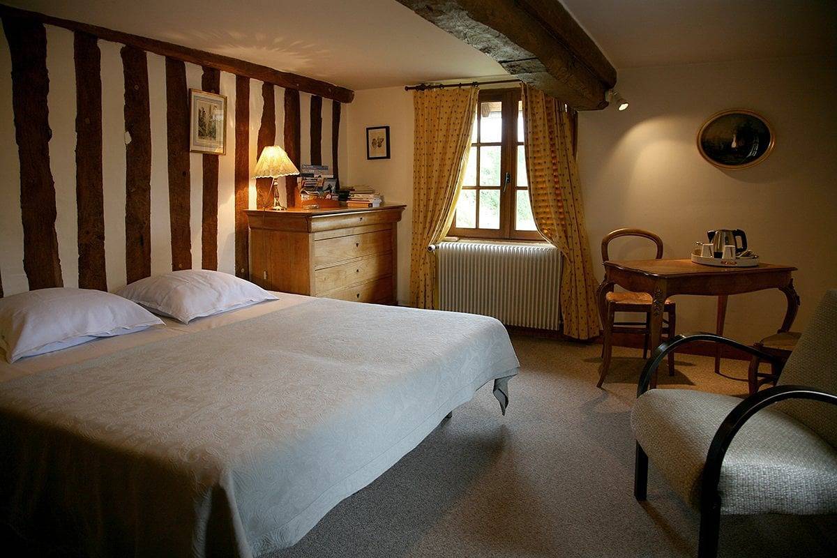 Chambre d'hôtes Les Poumyis - Claire in Sainte-Famille-en-Auge, Région de Lisieux