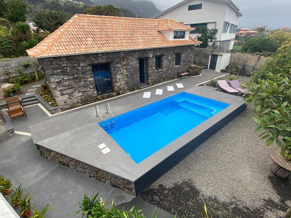 Three-Bedroom Chalet in Ponta Delgada (Madeira), Madeira