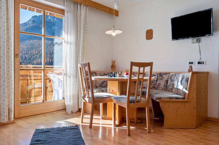 Ferienwohnung für 4 Personen, mit Balkon und Garten in Alta Badia - 3