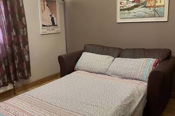 Log Cabin for 6 People in Sherwood Forest, Nottinghamshire, Photo 1