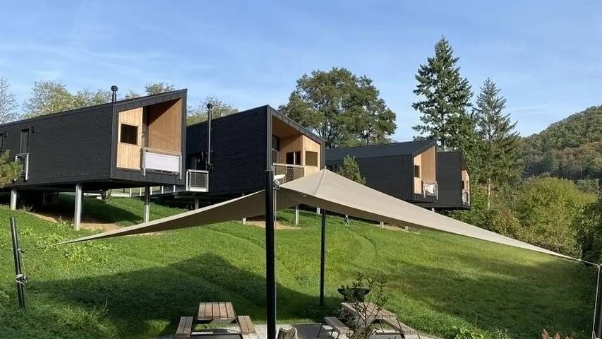 Ferienhaus für 4 Personen, mit Sauna und Balkon sowie Garten in Edertal