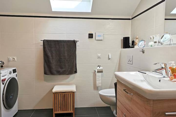 Ferienwohnung für 3 Personen, mit Balkon und Sauna sowie Garten und Pool in Markkleeberg - 4