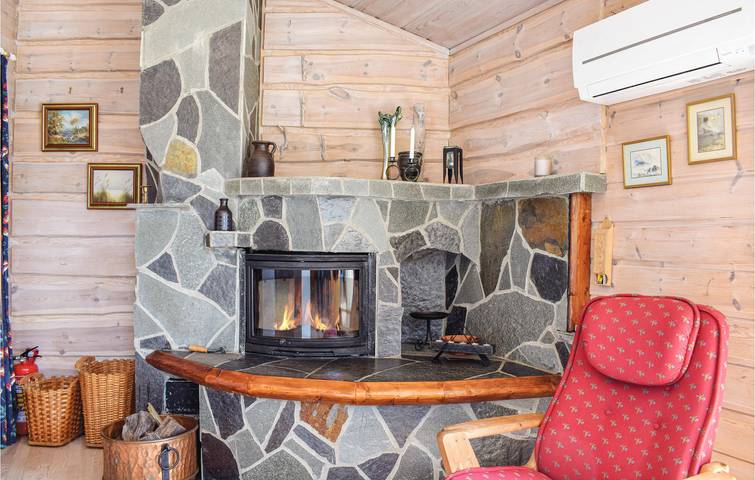 Ferienhaus für 6 Personen mit Terrasse in Hjelmeland