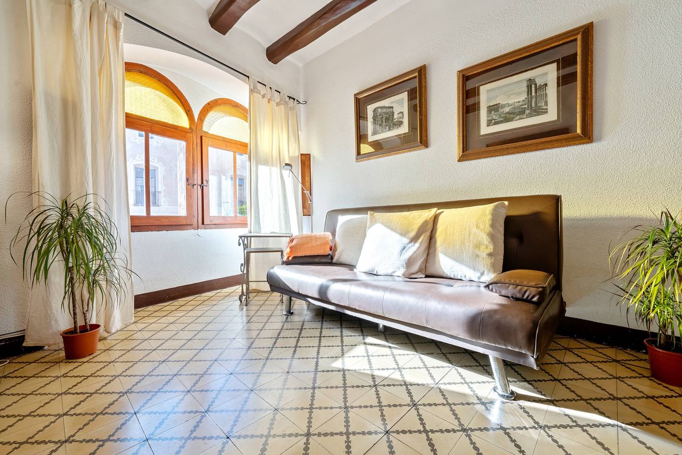 Casa de vacaciones 'Maria' con vistas a la montaña, balcón y Wi-Fi in Santes Creus, Aiguamurcia