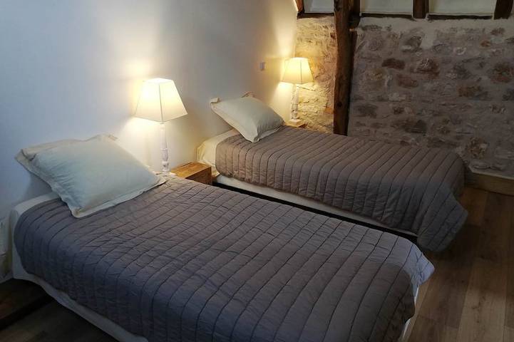 Gîte pour 4 personnes à Tour-de-Faure - 3