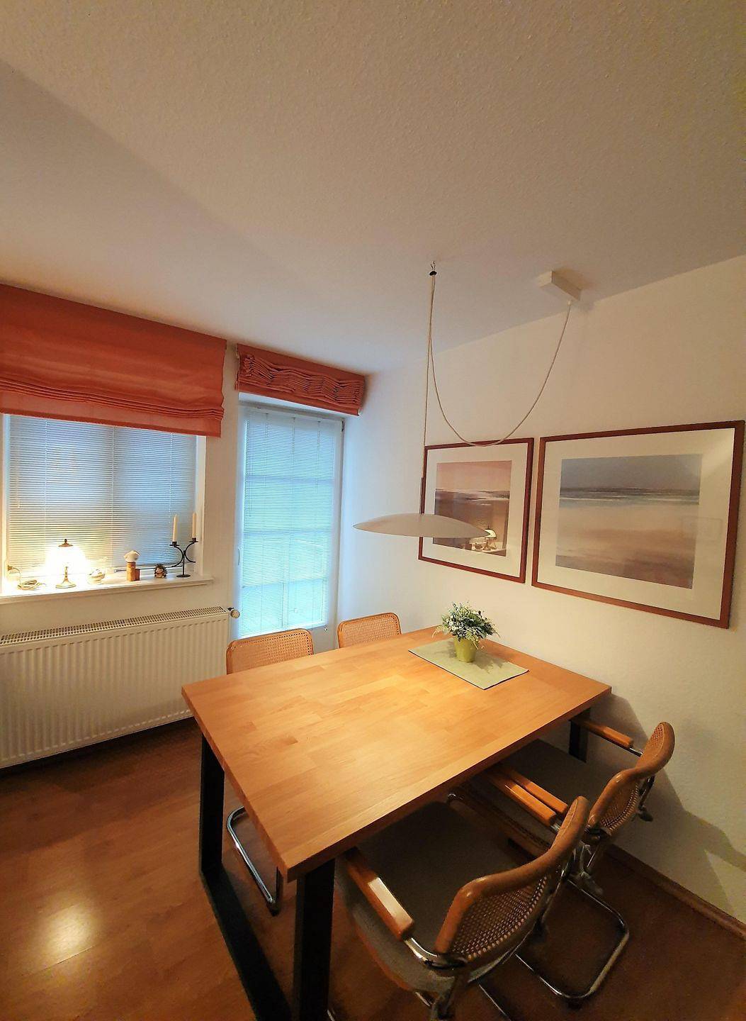 Ganze Wohnung, Allergikerfreundliche Ferienwohnung mit Balkon & Parkplatz in Wyk auf Föhr in Wyk auf Föhr (Stadt), Wyk auf Föhr