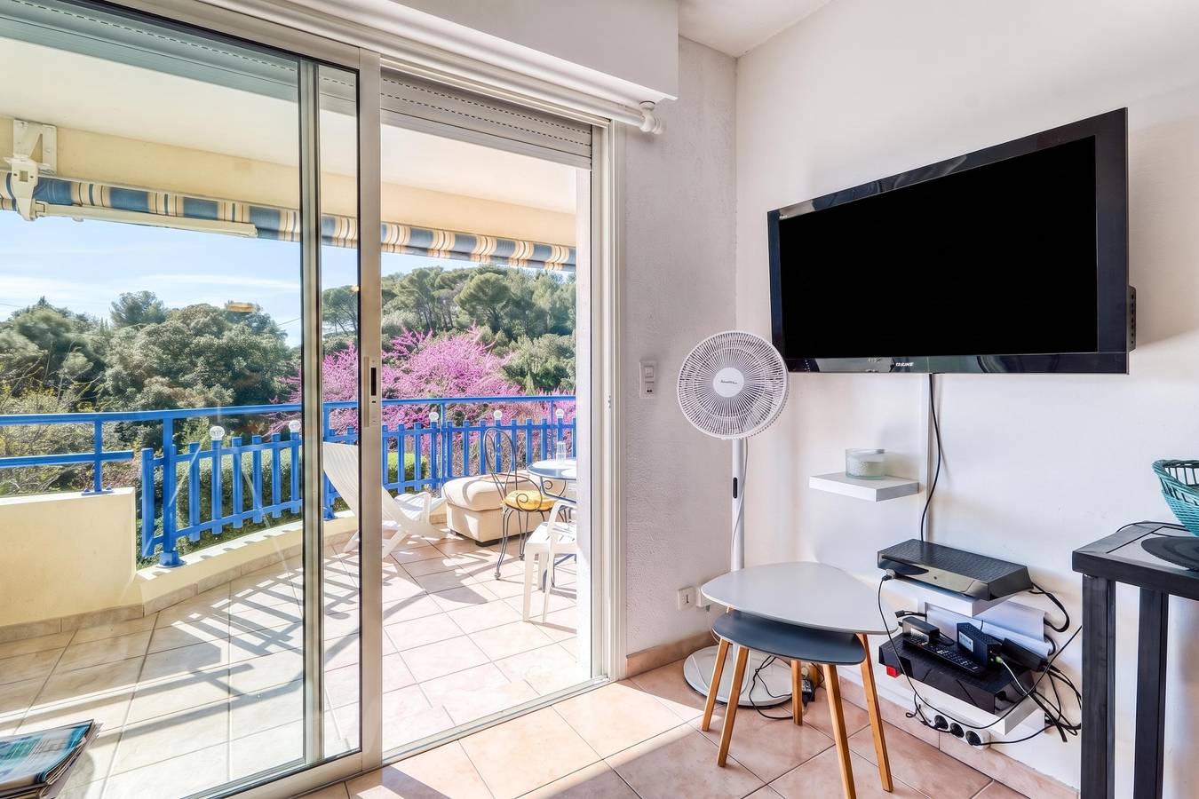 Appartement entier, Poseidon - 50m from the beach - Terrace in Saint-Raphaël, Massif de l'Esterel