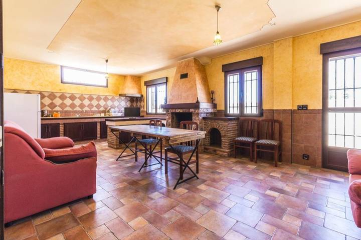 Location de vacances pour 12 personnes, avec jardin et piscine, animaux acceptés à Dúrcal - 2