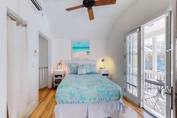 Cabin for 3 Guests in Seagrove Beach, Emerald Coast, Picture 2