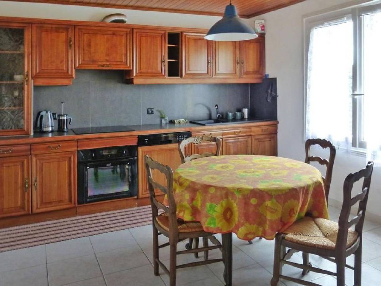 Tolles Ferienhaus in Esquibien mit Großem Garten in Esquibien, Audierne