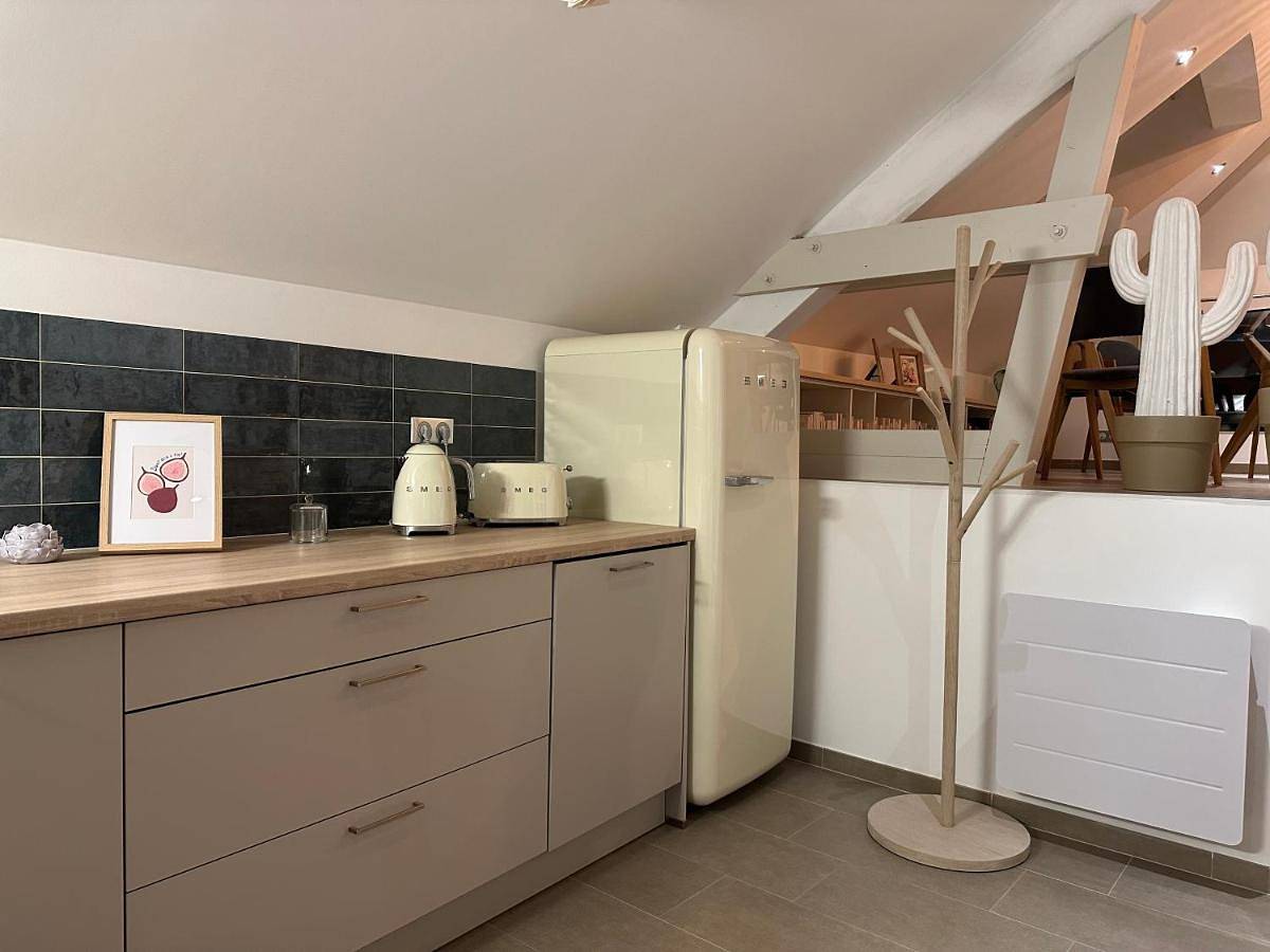 Appartement entier, Two-Bedroom Apartment in Albens, Région de Chambéry