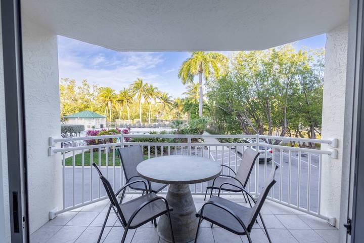 Gîte pour 6 personnes, avec piscine et balcon, adapté aux familles à Key West - 3