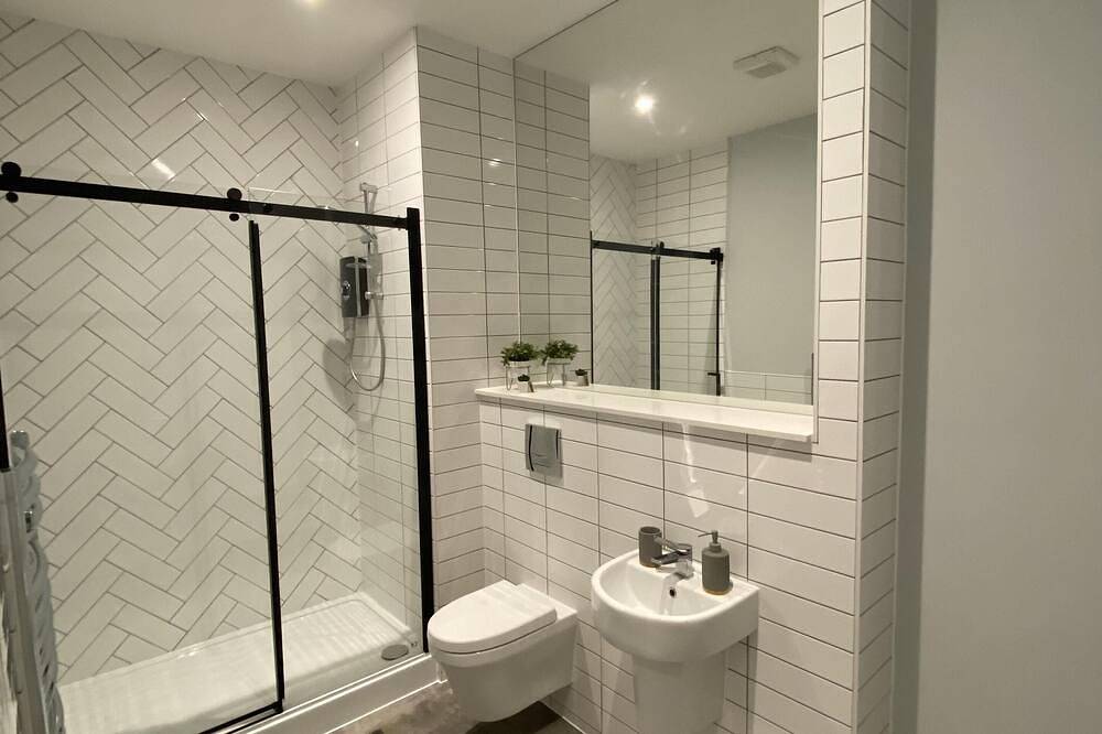 Ganze Wohnung, Apartment-Ensuite-Strassenblick in Liverpool, Merseyside