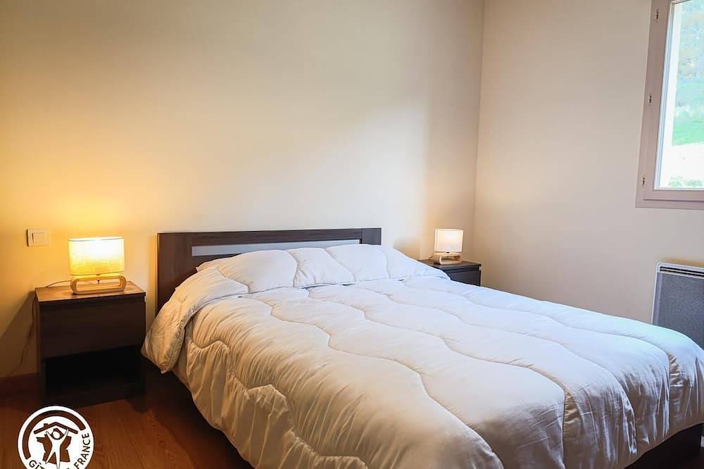 Le Bourg - Tour-De-Faure in Tour-de-Faure, Causses du Quercy Regional Nature Park