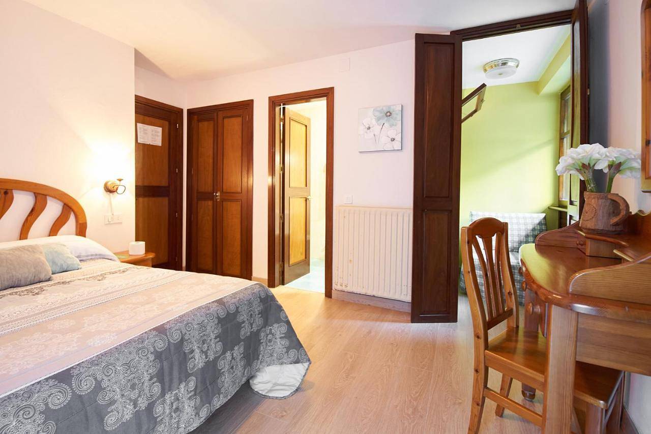 Superior Twin Room in Ponga, Cordillera Cantábrica
