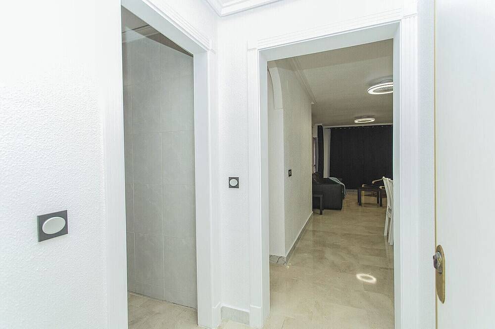 Apartamento entero, 030 Melissa Beach Apartment - Alicante Holiday in Torrevieja, Costa Blanca