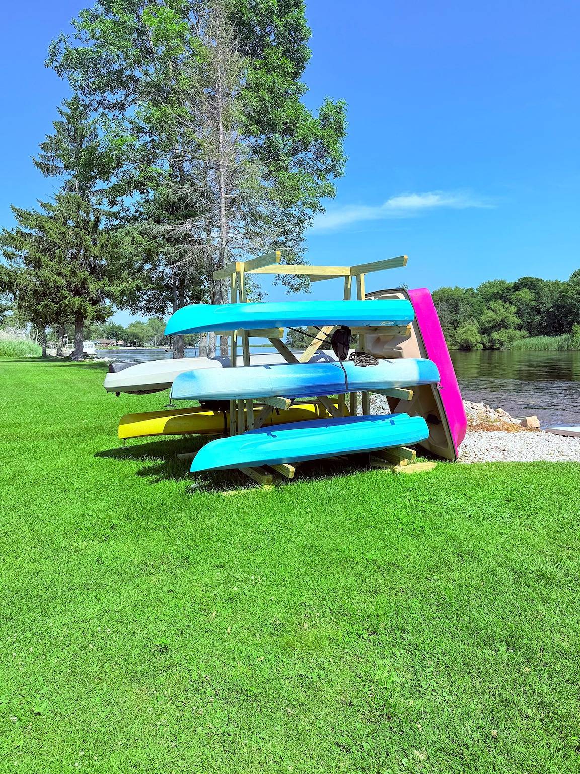 Lakeside Retreat | 2 Docks | Bay Access in Condado de Oconto