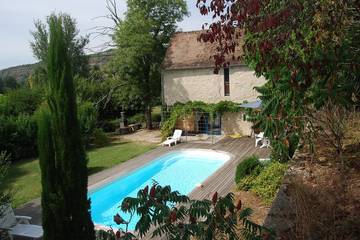 Gîte pour 6 personnes, avec terrasse et jardin à Cajarc