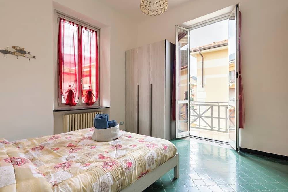 Entire apartment, Apartment Agata Deiva Marina 100 mt from the sea in Deiva Marina, Riviera di Levante