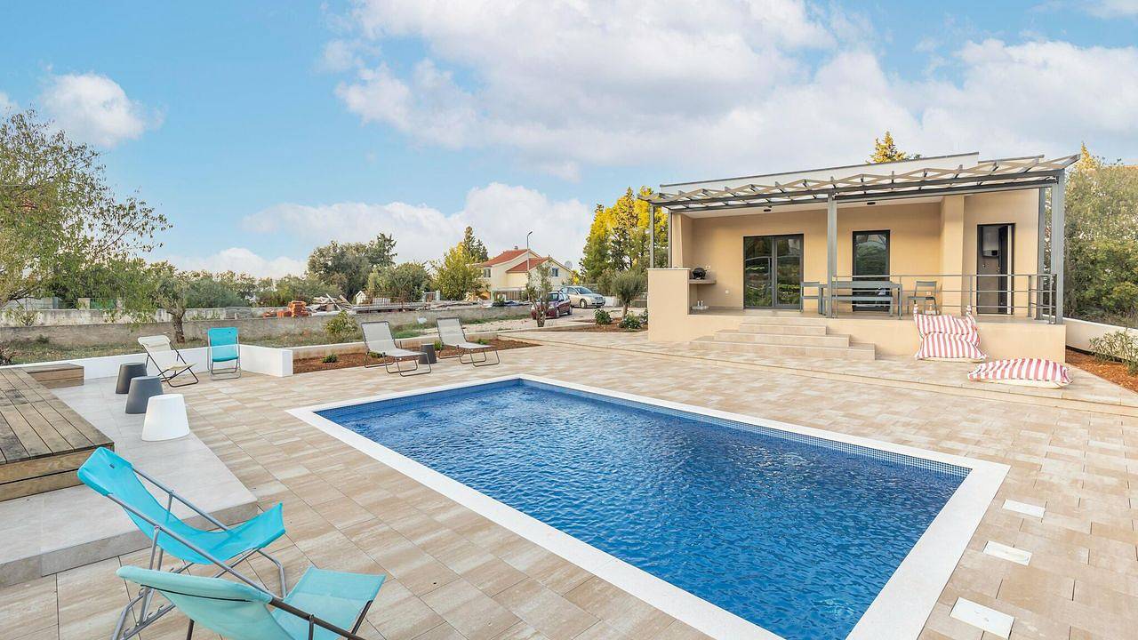 Ferienhaus für 6 Personen (110 m²) in Bilice in Bilice, Šibenik-Knin