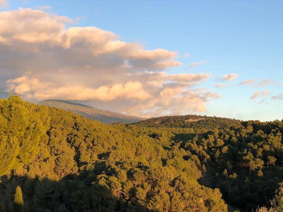 Three-Bedroom House in Le Barroux, Parc naturel régional du Mont-Ventoux