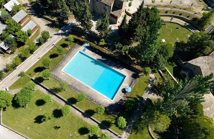 Location de vacances pour 2 personnes, avec jardin ainsi que terrasse et piscine à Aínsa - 3