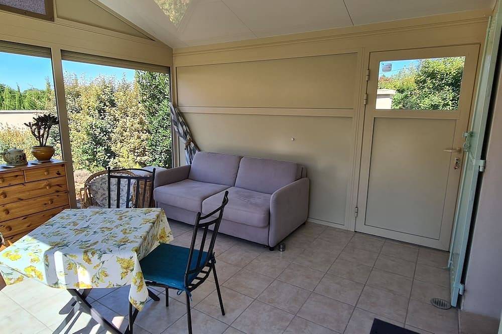 Ganze Wohnung, Appartement en Rez-de-jardin en Campagne Mais à 300m des Commerces in Vaison-la-Romaine, Parc naturel régional du Mont-Ventoux