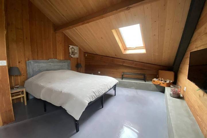 Location de vacances pour 2 personnes, avec piscine, animaux acceptés dans Chooz - 2