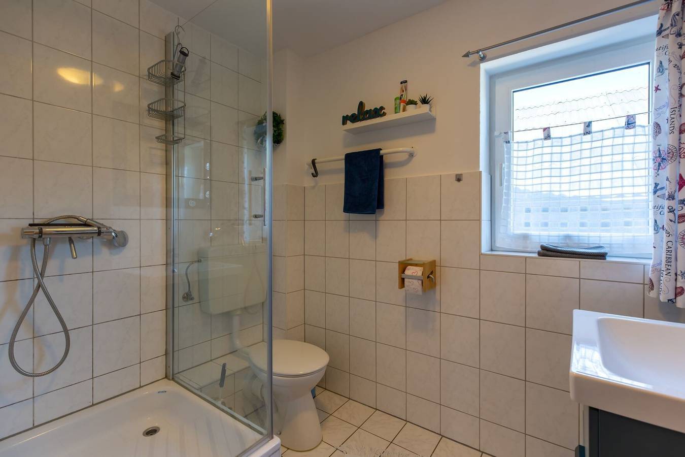 Ganze Wohnung, Ferienwohnung 'Fewo Margerite' mit Gemeinschaftsgarten und Wlan in Nordfriesische Inseln (Schleswig-Holstein), Pellworm