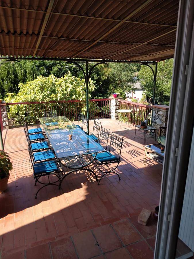Location de vacances pour 12 personnes, avec vue ainsi que piscine et jardin, animaux acceptés à Céret - 4