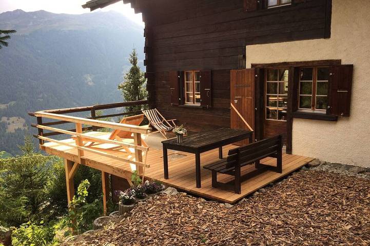 Vacation rental for 7 people, with Balcony and Yard in Valais