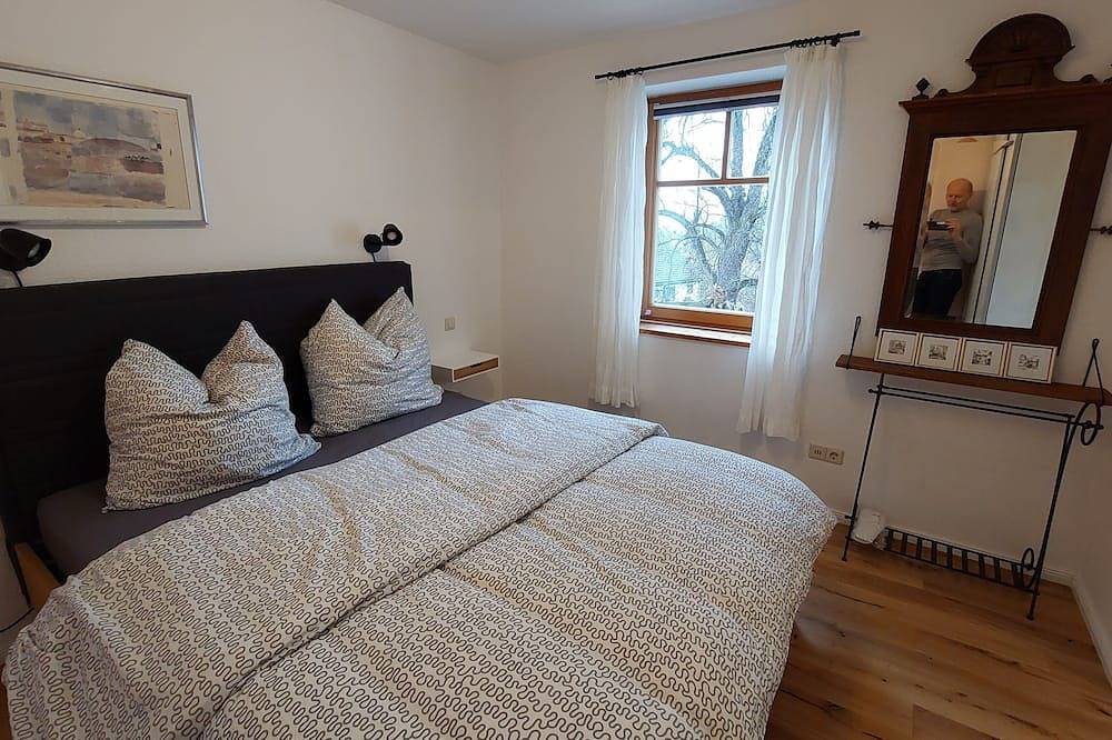 Ganze Wohnung, Ferienwohnung in Lichtenstein am Albtrauf, neu renoviert in Lichtenstein (Stadt), Lichtenstein