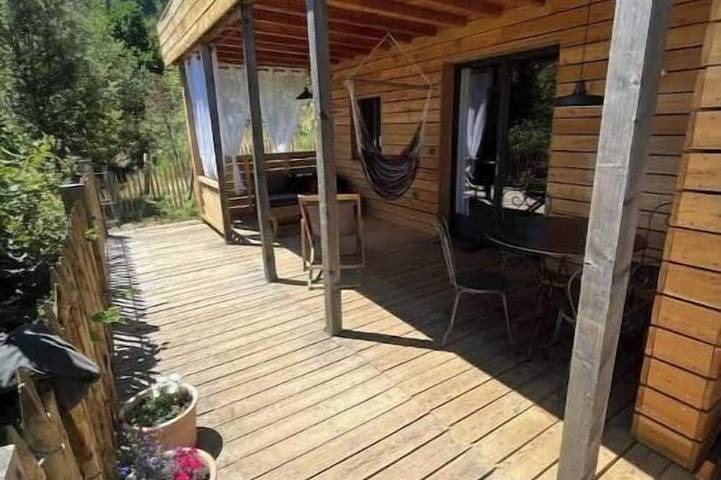Location de vacances pour 4 personnes, avec jacuzzi et terrasse à Sainte-Croix-Vallée-Française