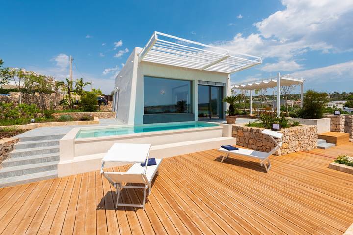 Un gioiellino sul mare con piscina privata, jacuzzi e spa in Lido Marinelli, Patù