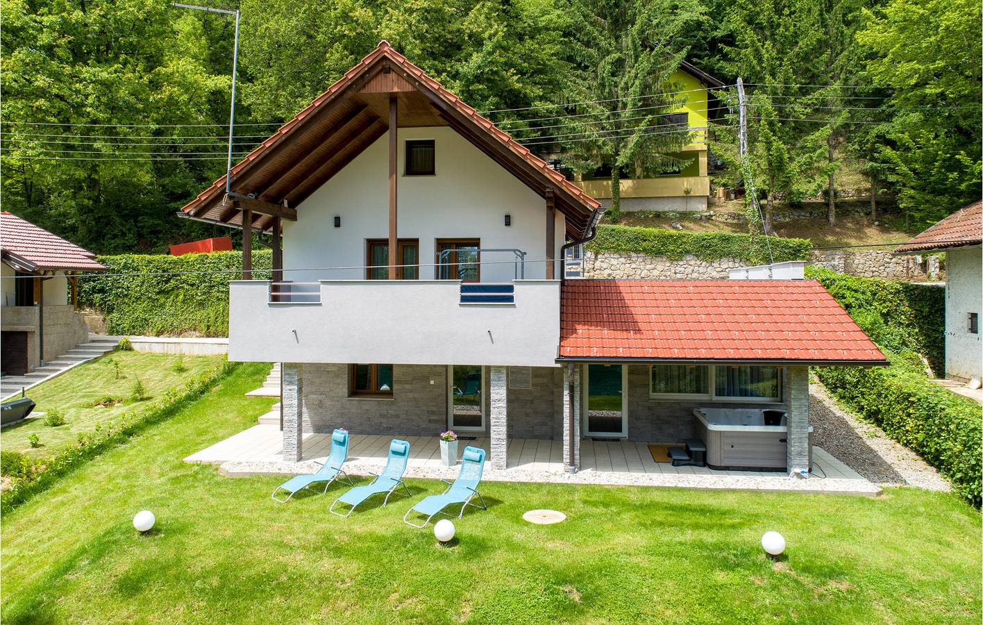 Charmante 100 m² große Wohnung am Fluss Kupa mit Terrasse und Grill in Ozalj, Karlovac und Umgebung